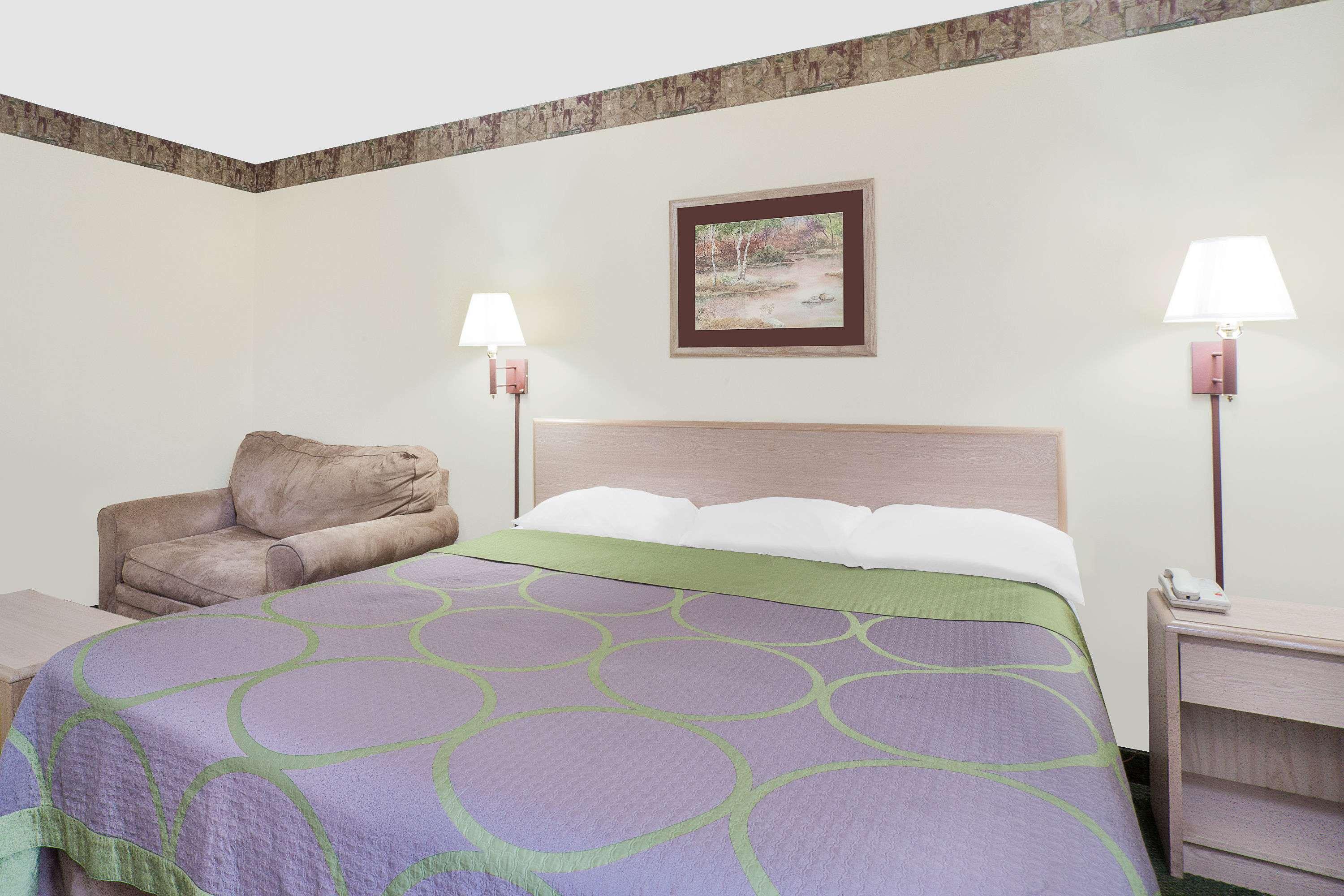 Super 8 By Wyndham Motel Monticello