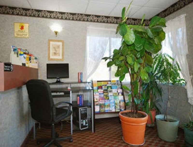 Motel Super 8 By Wyndham 2*